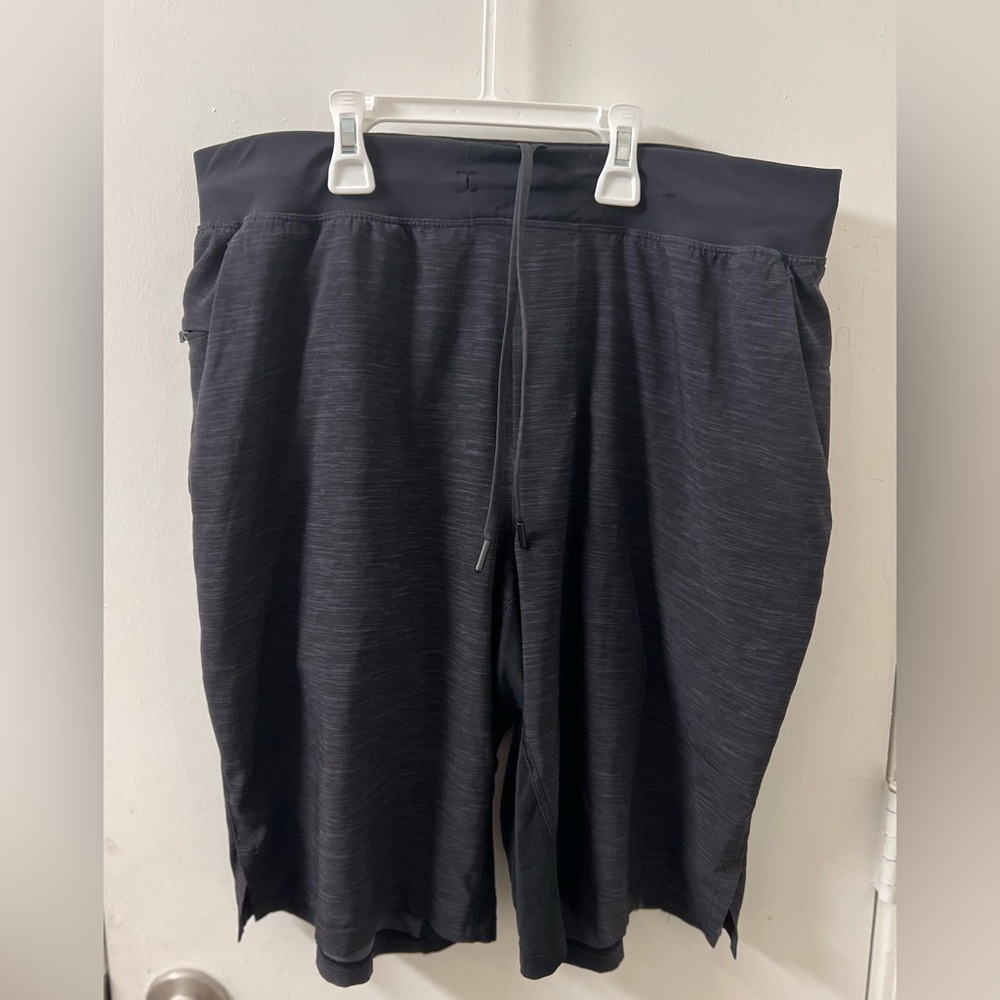 Lululemon T.H.E. Linerless shorts 9"